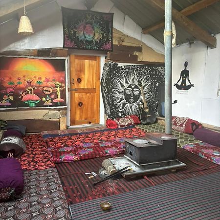 Hotel Dev Ropa Hights Malana Jari Exterior foto
